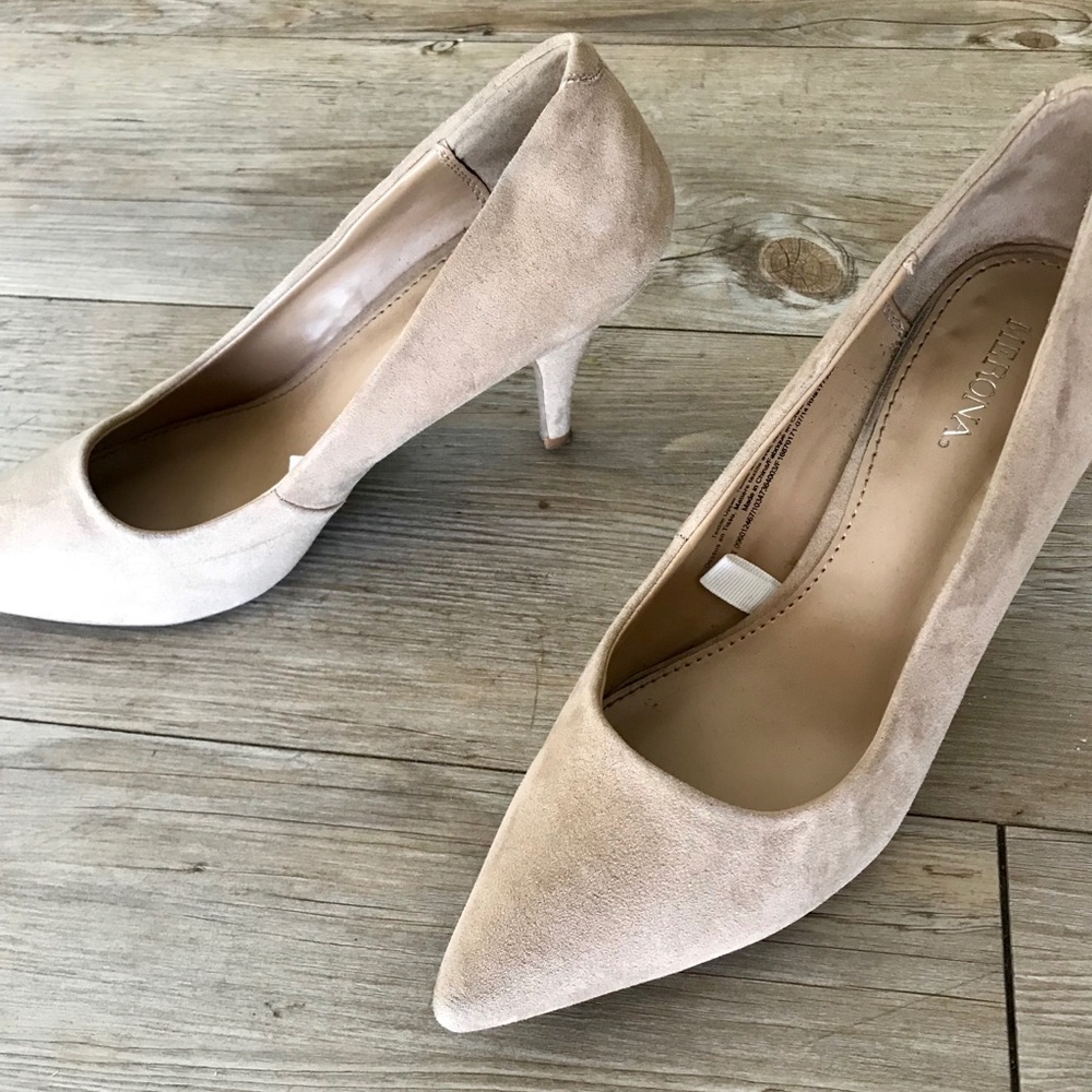 Nude Pointed Toe Low Heel Suede Pumps Women’s 7